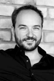 Ảnh diễn viên Adam Mendez